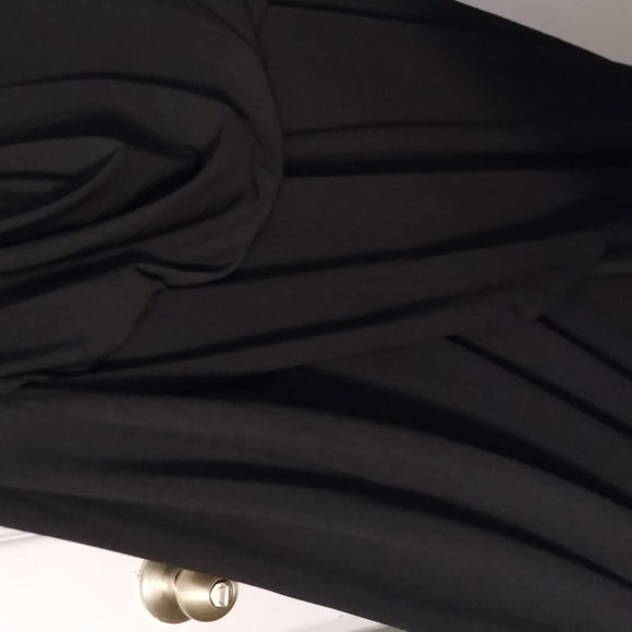 Dress - Picture 8 of 8